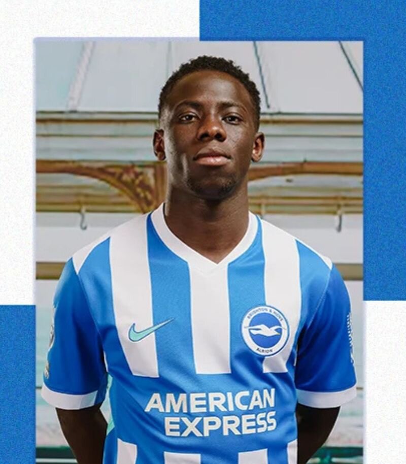 brighton blue and white stripes home kit